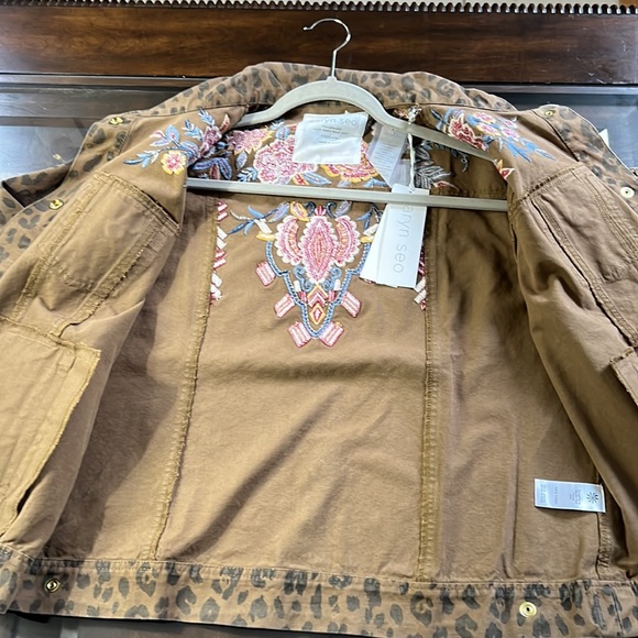 Karyn Seo Floral Embroidered Leopard Print Ayanna Statement Jacket - Picture 9 of 12